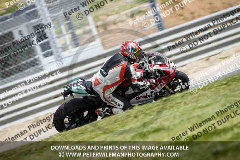 cadwell no limits trackday;cadwell park;cadwell park photographs;cadwell trackday photographs;enduro digital images;event digital images;eventdigitalimages;navarra;no limits trackdays;peter wileman photography;racing digital images;trackday digital images;trackday photos